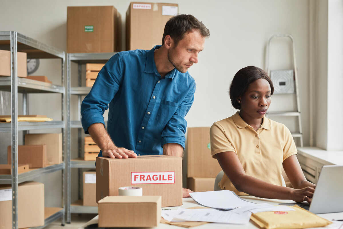 people working in shipping service